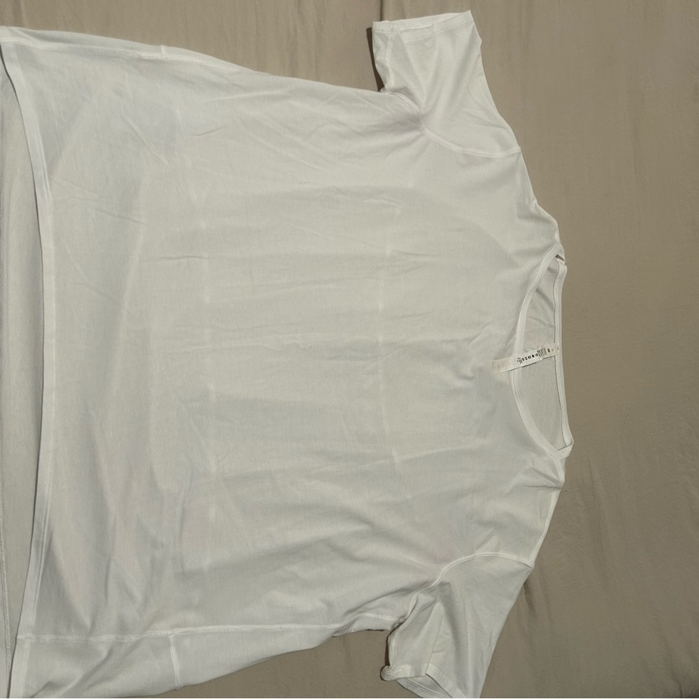 White Women’s lululemon t-shirt!